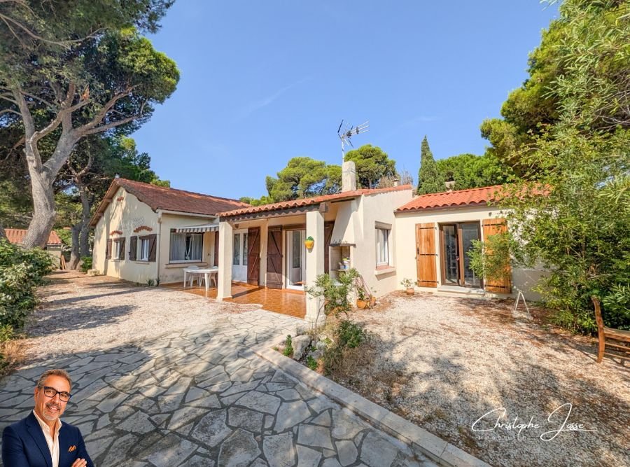 Villa in Leucate, Occitania, France 1 - 18495679