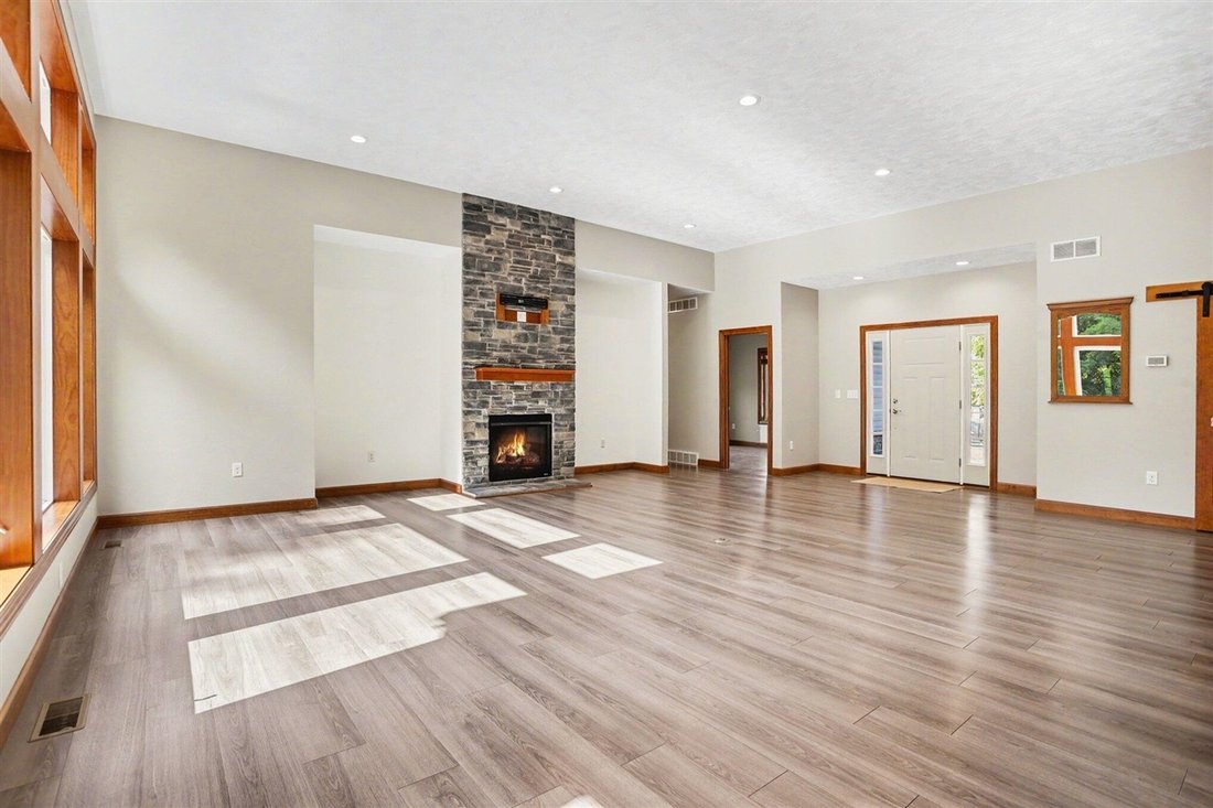 House in Battle Creek, Michigan, United States 5 - 18493022
