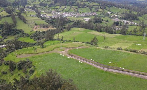 Terreno en Tambillo, Pichincha, Ecuador 1