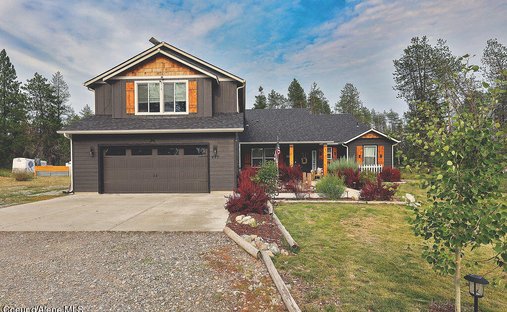 House in Spirit Lake, Idaho, United States 1