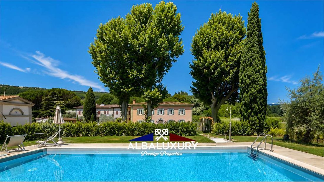 Villa in Center, Pistoia, Tuscany 2 - 15347392