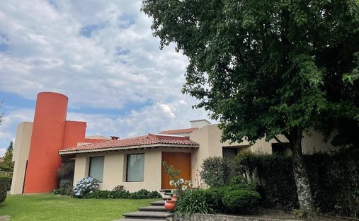 House in Llano Grande, State of Mexico, Mexico 1