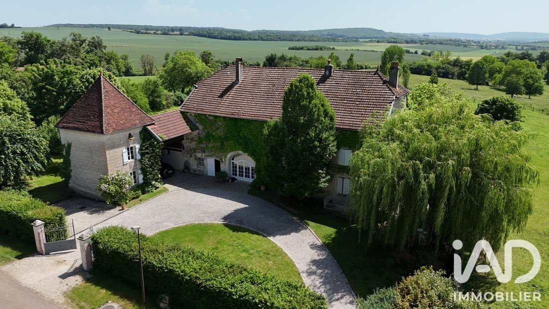 House in Tromarey, Bourgogne – Franche-Comté, France 1 - 18495782