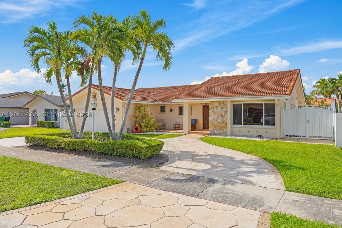 House in Miami, Florida, United States 3 - 18493454