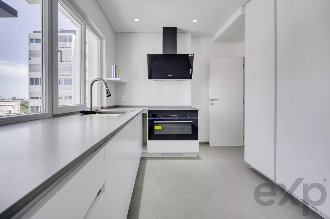 Apartment in Avenidas Novas, Lisbon, Portugal 3 - 17374489