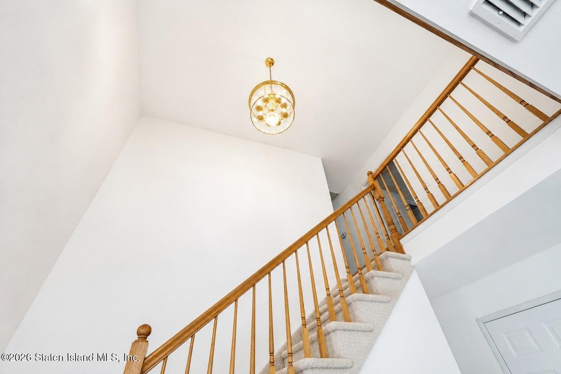 House in New York, New York, United States 5 - 18458254