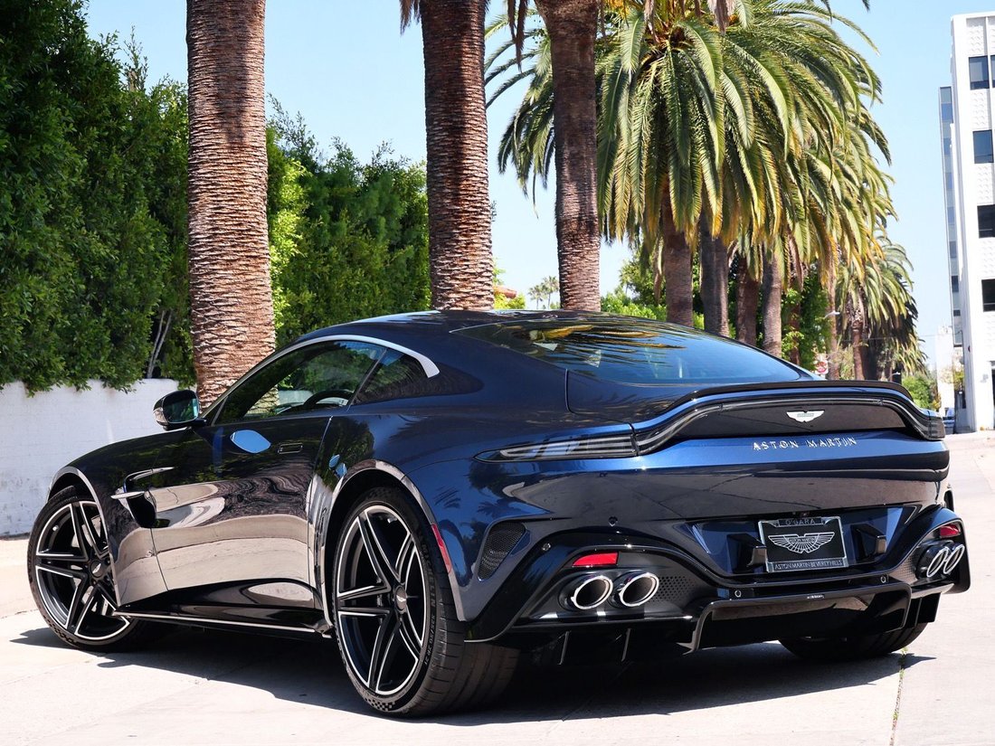 Coupe in Beverly Hills, CA, United States 2 - 18494784