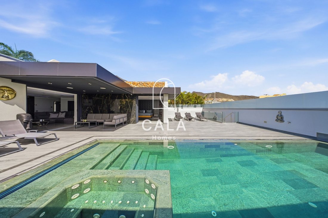 Villa in Adeje, Canary Islands, Spain 1 - 18494338