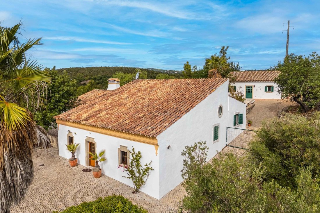 Villa in Sao Bras de Alportel, Algarve, Portugal 1 - 16272045