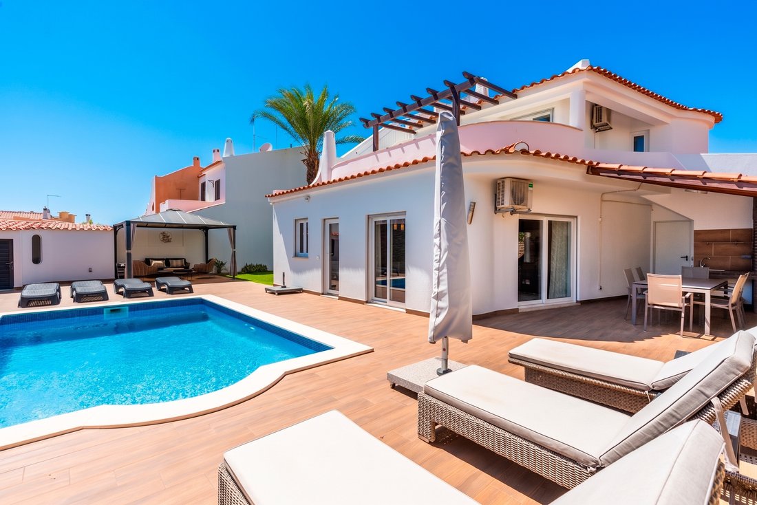 Villa in Praia dos Pescadores, Olhos de Agua, Portugal 1 - 18434832