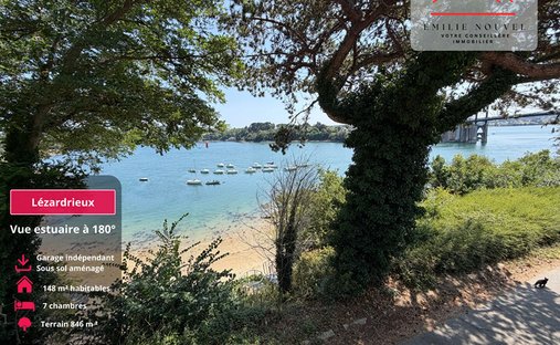 Villa in Lézardrieux, Brittany, France 1