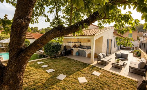 House in Les Aires-Notre Dame, Gardanne, France 1
