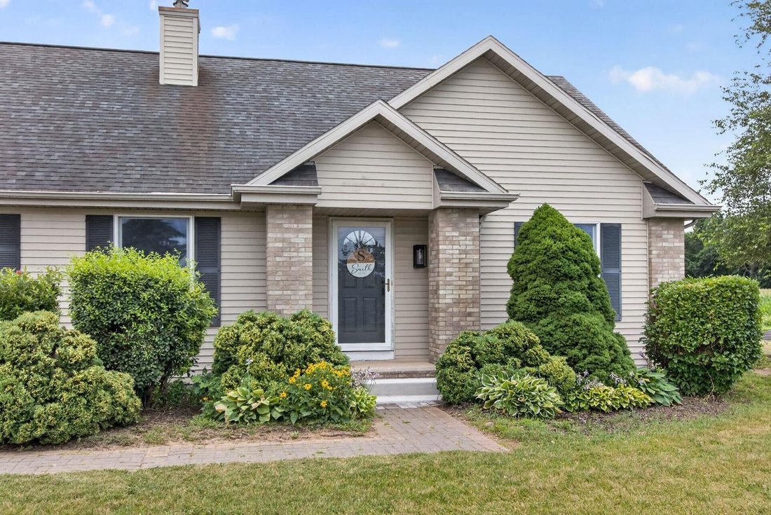 House in Omro, Wisconsin, United States 2 - 18494594