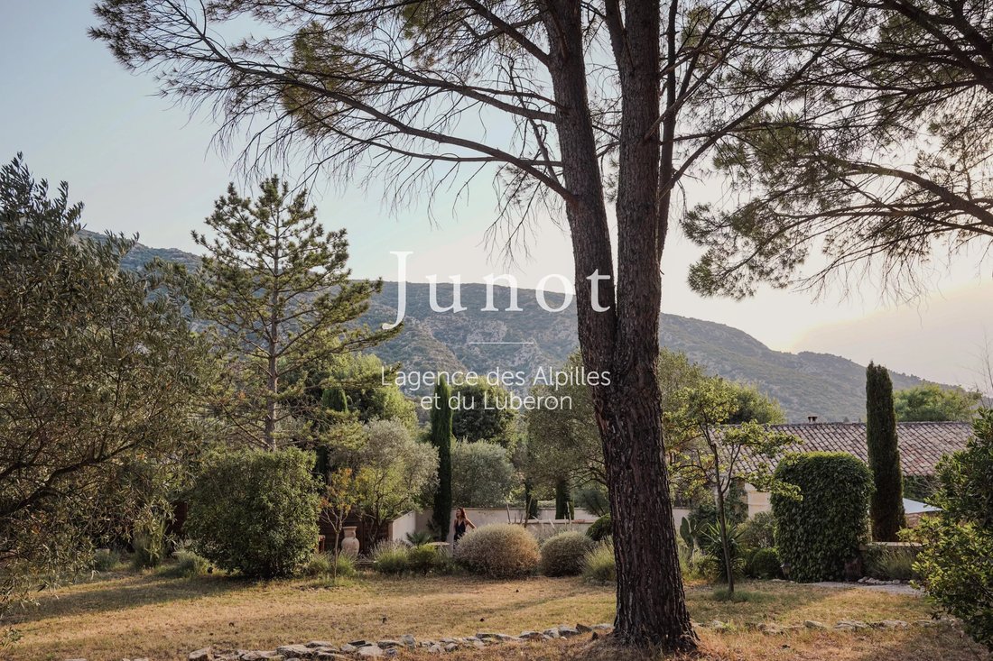 Country House in Maubec, Provence-Alpes-Côte d'Azur, France 5 - 17503167