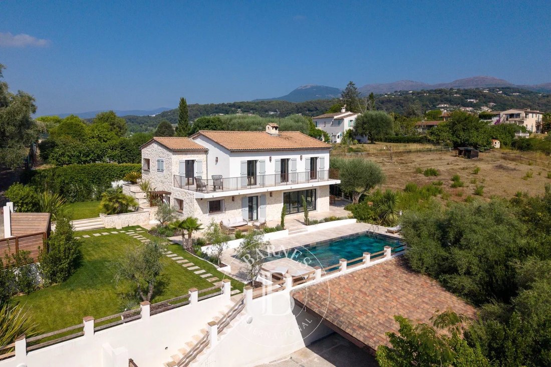 Villa in Saint-Paul-de-Vence, Provence-Alpes-Côte d'Azur, France 2 - 18495298