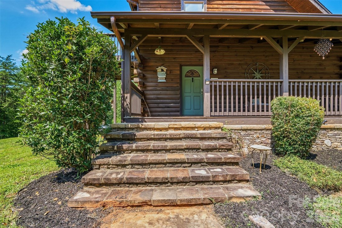 House in Mill Spring, North Carolina, United States 4 - 18495004