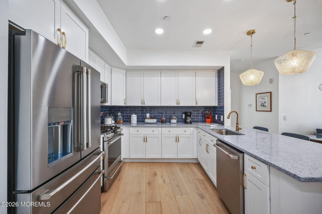Condo in Asbury Park, New Jersey, United States 5 - 18493012