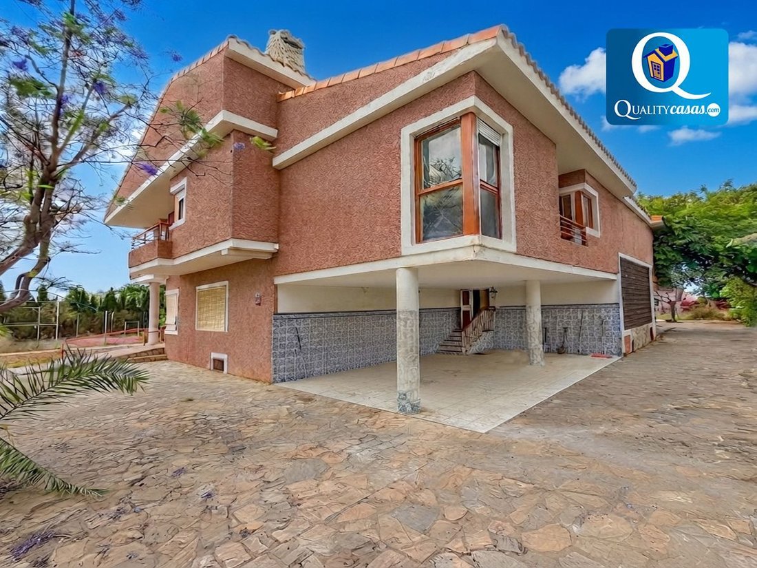Villa in Mutxamel, Valencian Community, Spain 2 - 18495158