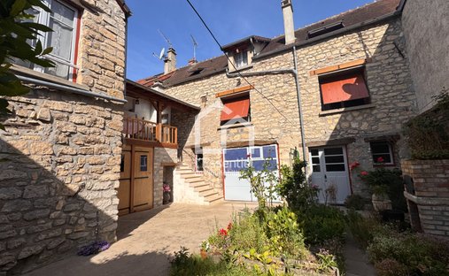 House in Clairieres, Verneuil-sur-Seine, France 1