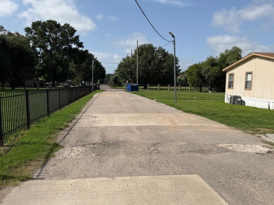 Houston, Texas, United States 3 - 18494187