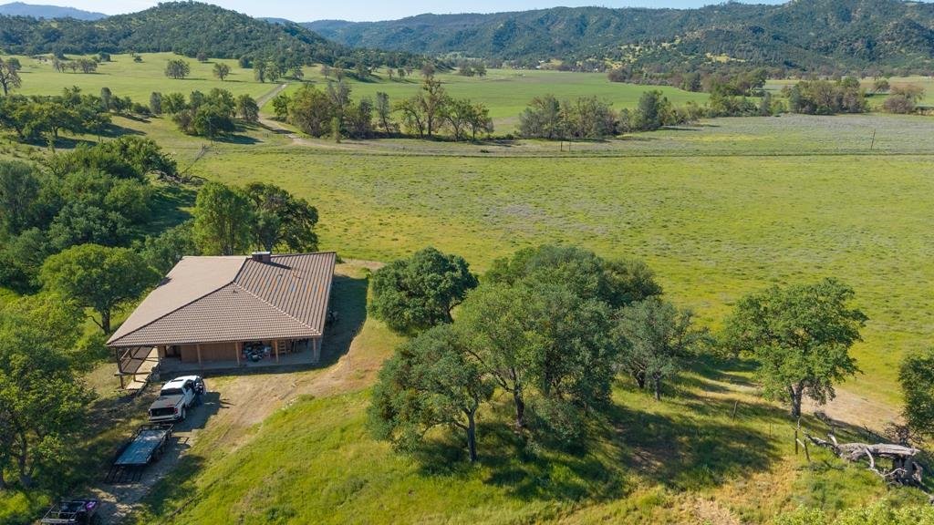 House in Coalinga, California, United States 4 - 18493917