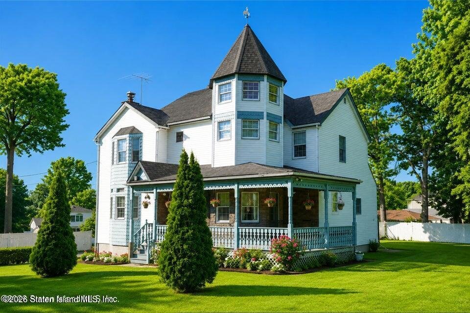 House in New York, New York, United States 1 - 18494226