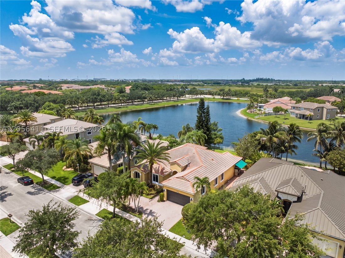 House in Pembroke Pines, Florida, United States 2 - 18494875