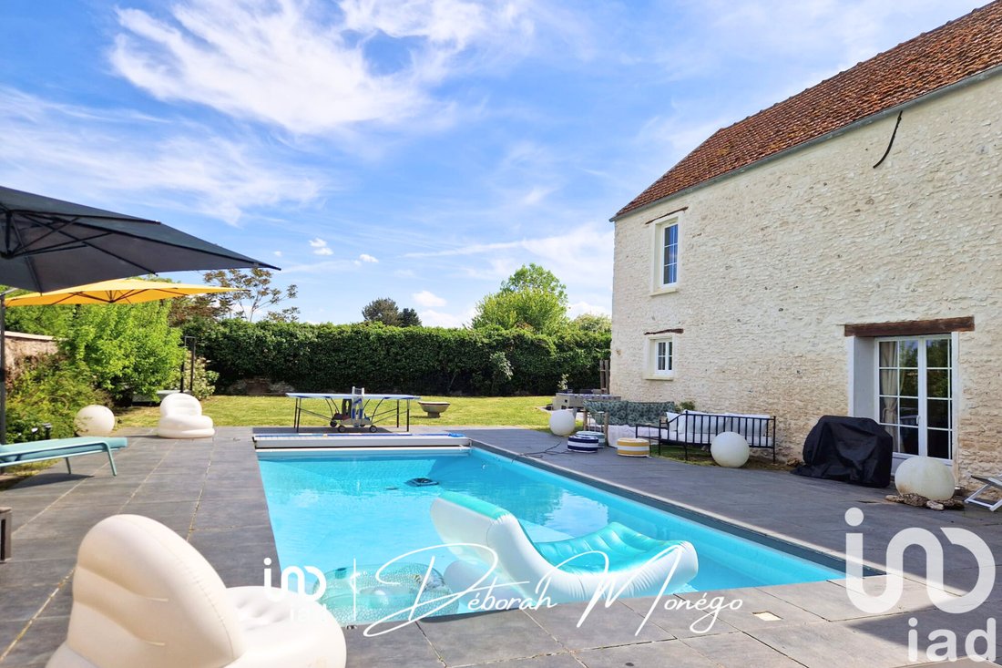 House in Saint-Martin-la-Garenne, Ile-de-France, France 3 - 18390534