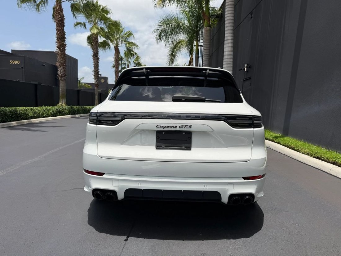 Suv in Doral, FL, United States 4 - 18495522