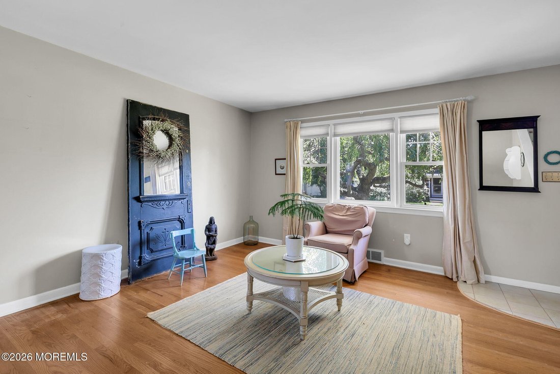Red Bank, New Jersey, United States 5 - 18494969