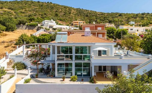 Villa in Loule (Sao Clemente), Algarve, Portugal 1