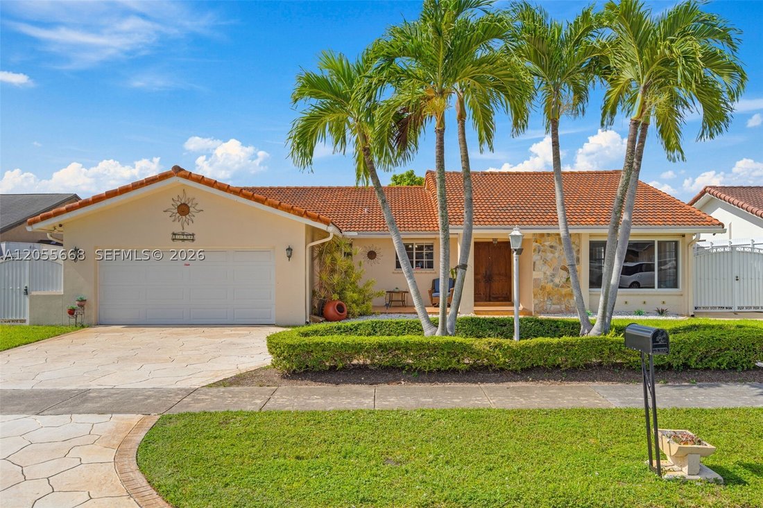 House in Miami, Florida, United States 1 - 18493454