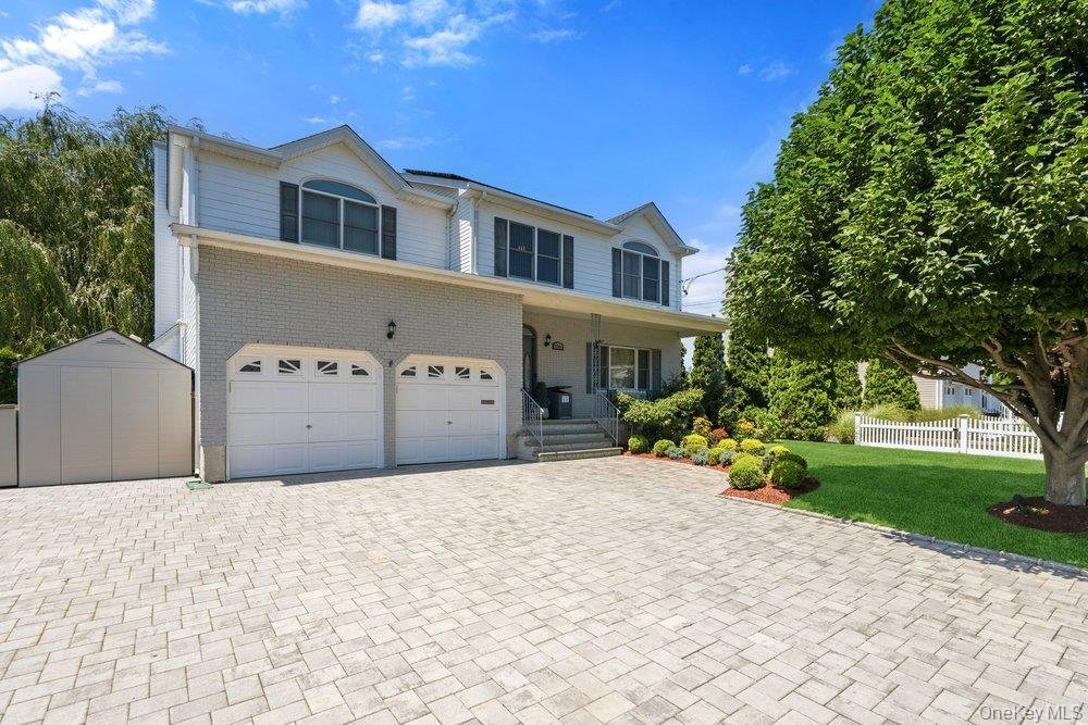 House in Seaford, New York, United States 2 - 18495023