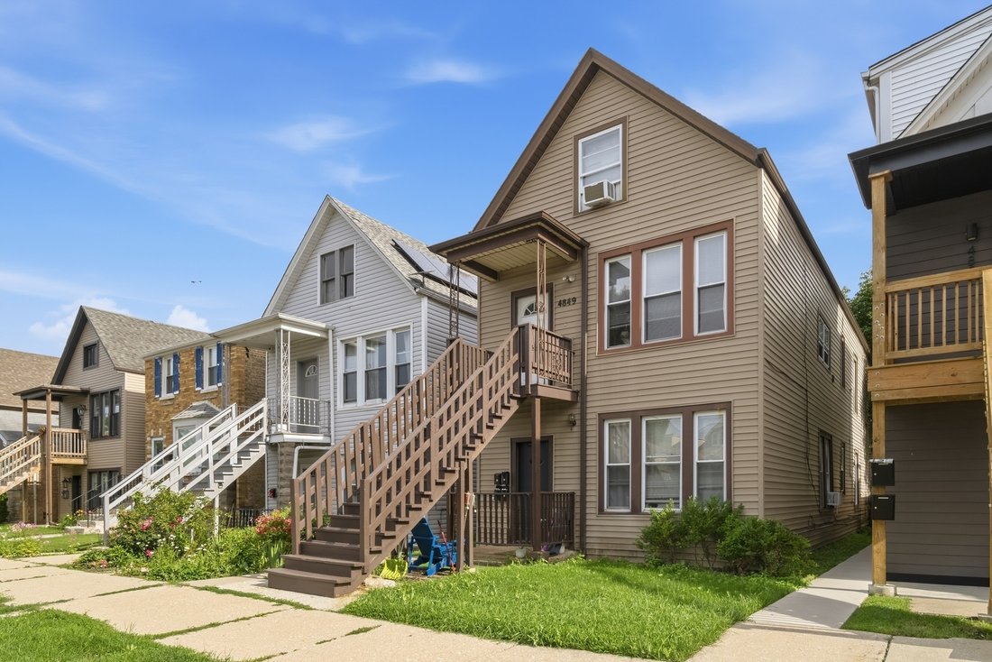 Chicago, Illinois, United States 1 - 18494713