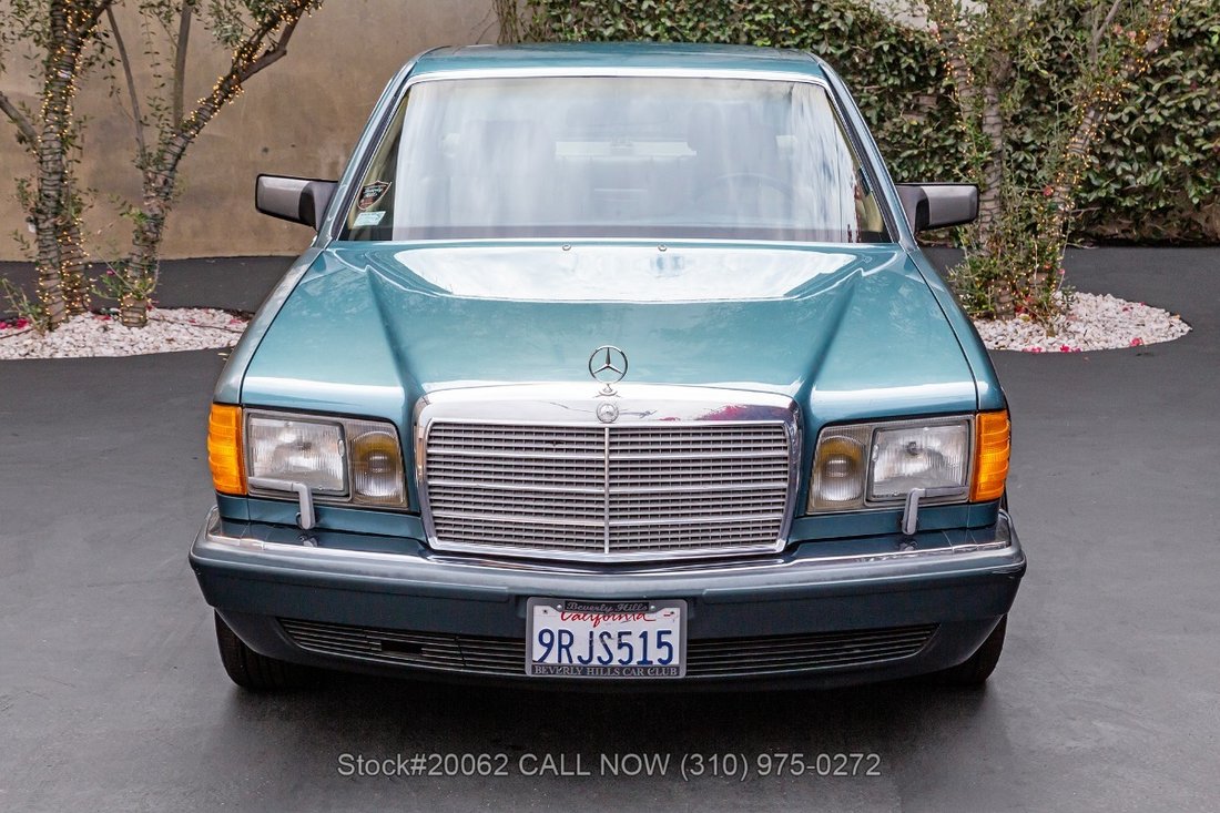 Mercedes-Benz 300SE in Los Angeles, CA 2 - 18495329