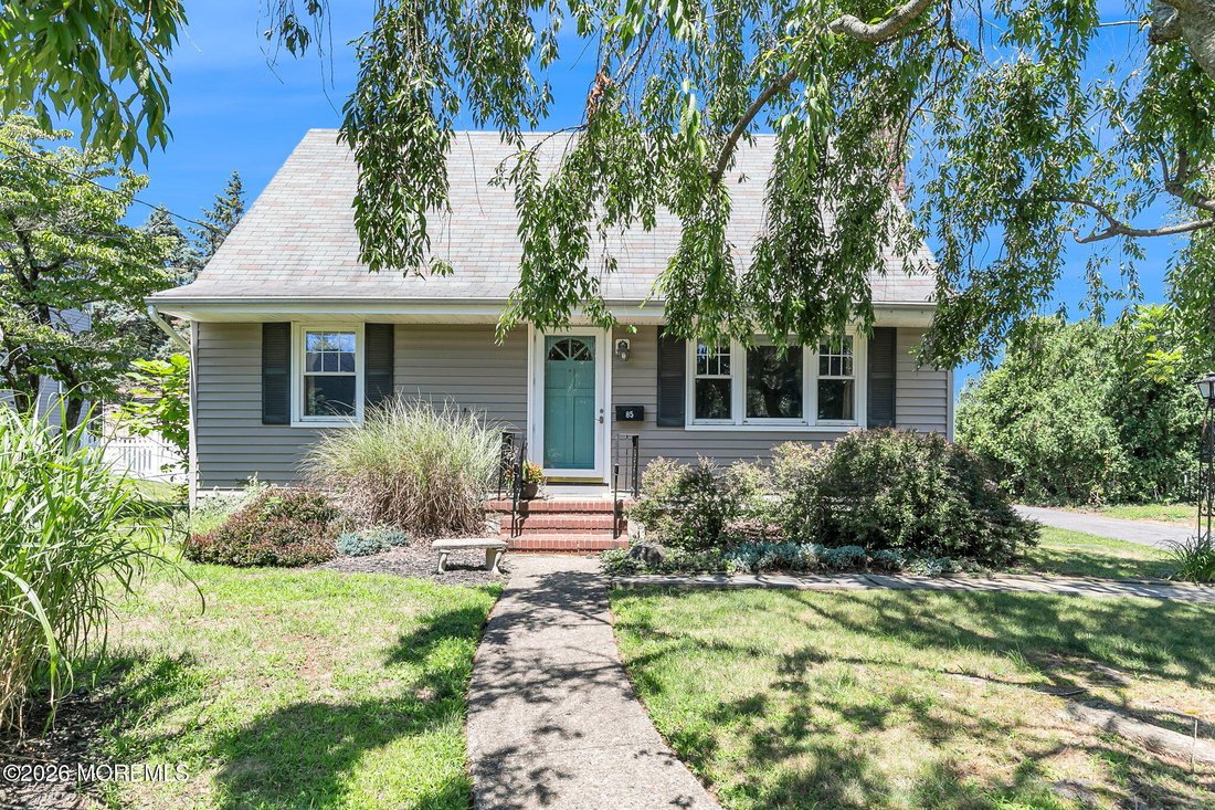 Red Bank, New Jersey, United States 1 - 18494969