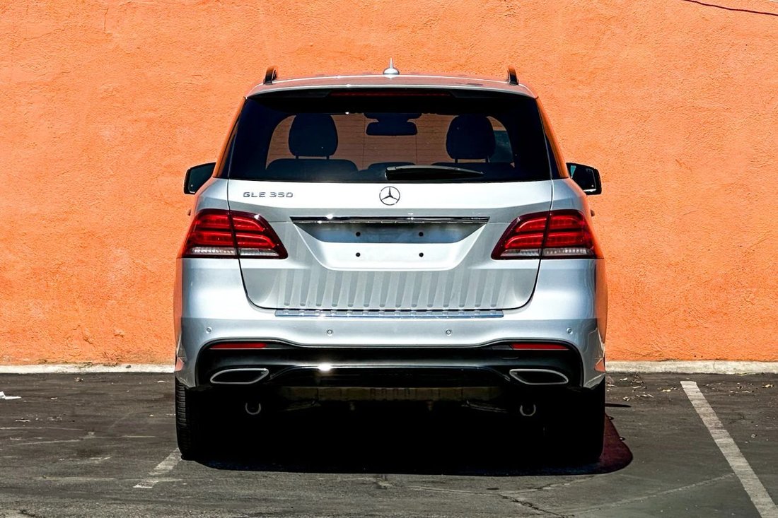 Suv in El Monte, CA, United States 3 - 18495532