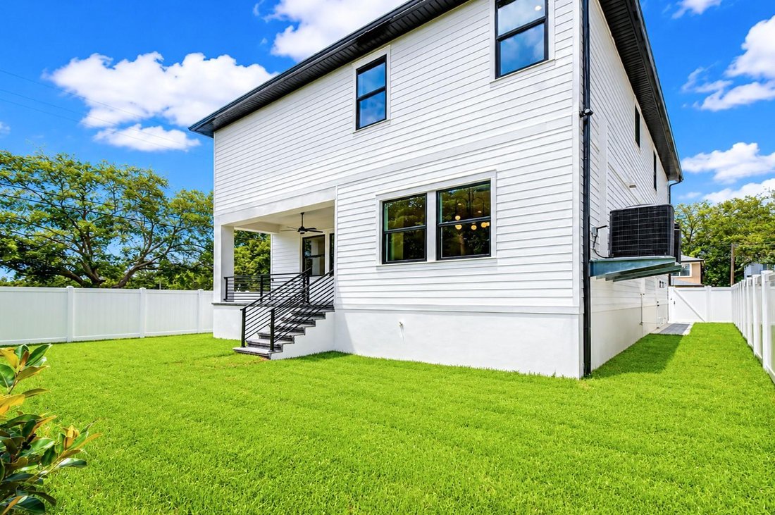 House in Tampa, Florida, United States 5 - 18494479