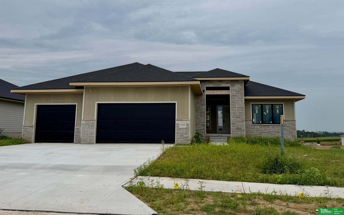 House in Papillion, Nebraska, United States 1 - 18492011
