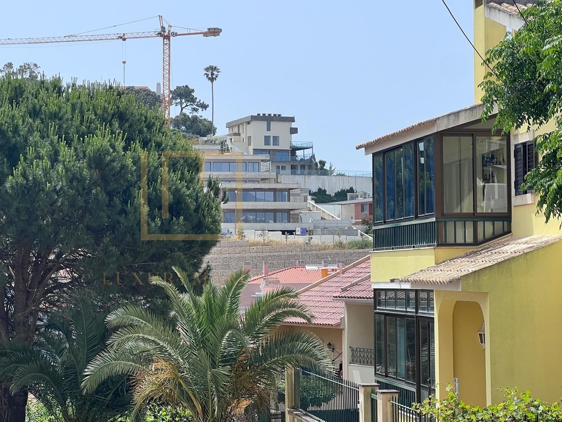 Apartment in Cascais e Estoril, Lisbon, Portugal 1 - 18495261
