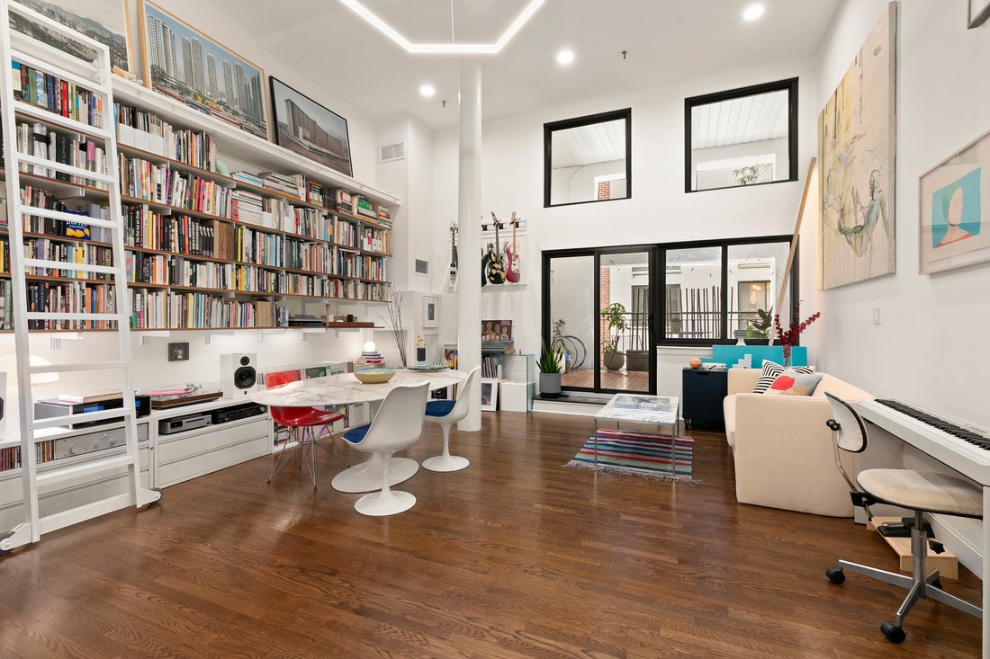 Co Op in New York, New York, United States 1 - 18495015