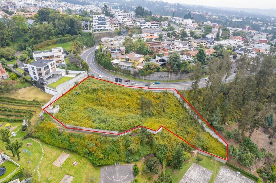 Land in Quito, Pichincha, Ecuador 4 - 18492603