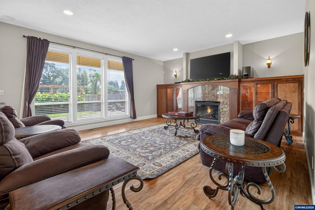 House in Stayton, Oregon, United States 5 - 18494907