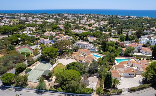 Villa in Carvoeiro, Algarve, Portugal 1