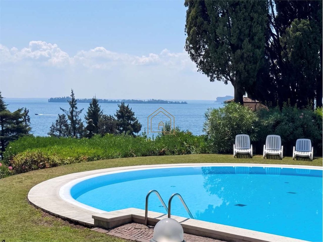 Apartment in Gardone Riviera, Lombardy, Italy 5 - 18495094