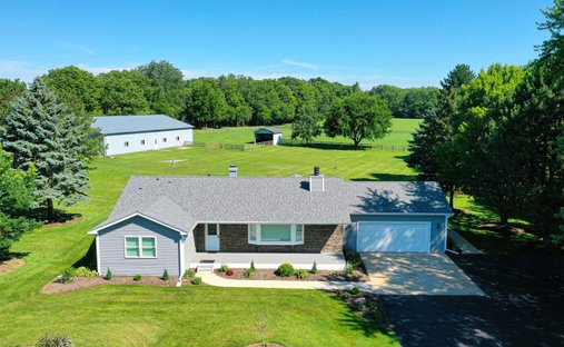 House in Fox Lake, Illinois, United States 1
