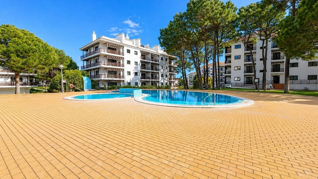Apartment in Olhos de Agua, Algarve, Portugal 1 - 18495249