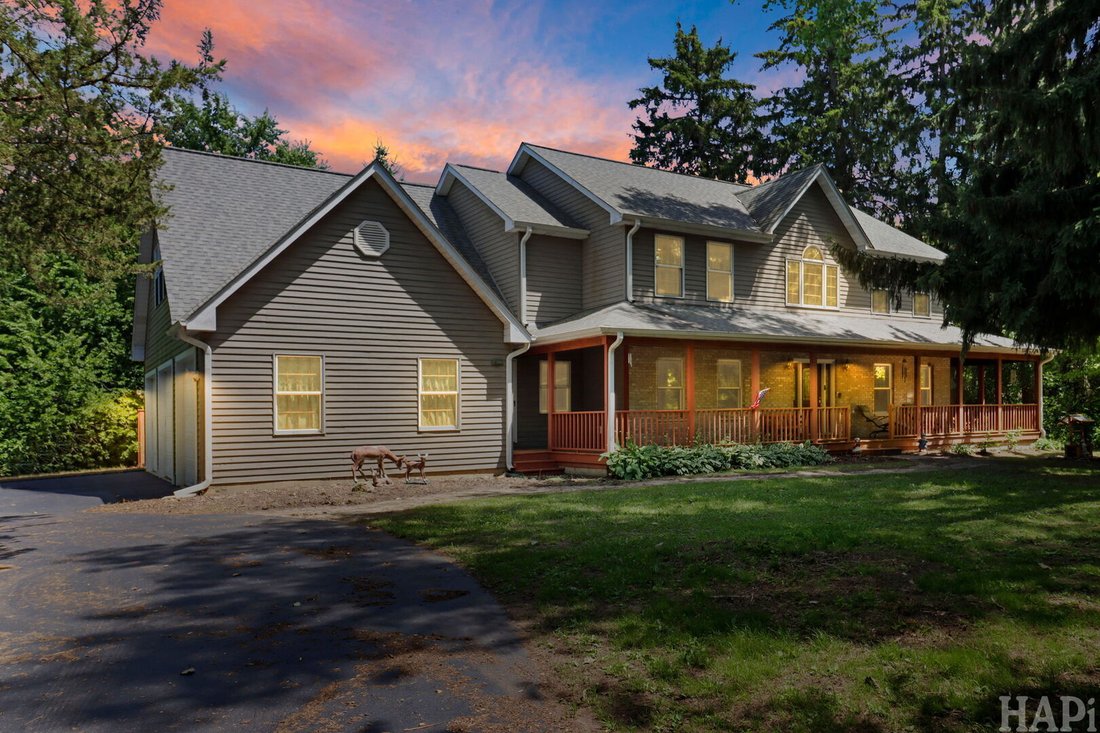 House in Antioch, Illinois, United States 2 - 18494702