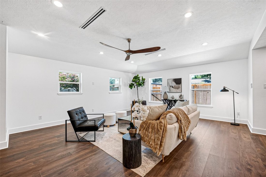 House in Houston, Texas, United States 3 - 18494165