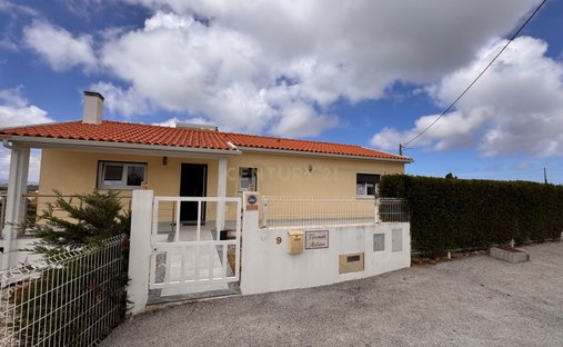 Villa in Mafra, Lisbon, Portugal 1